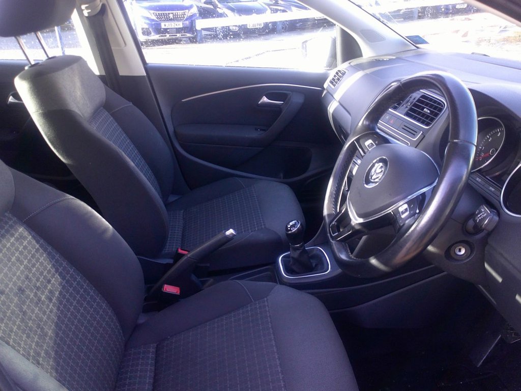 Used Volkswagen Polo 2015 for sale - 77153340: Photo 11