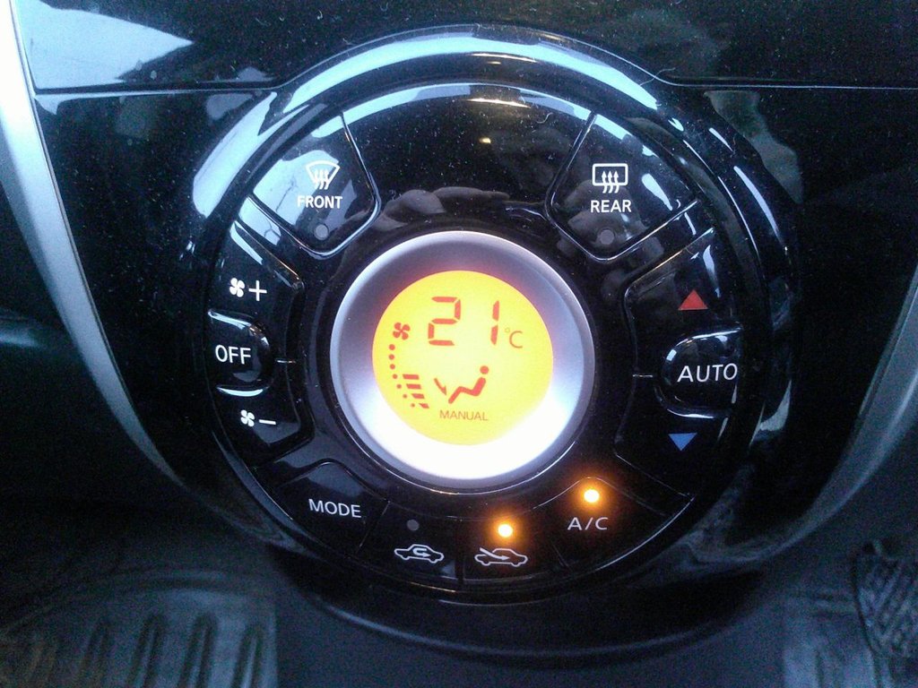 Used Nissan Note 2015 for sale - 77313539: Photo 29