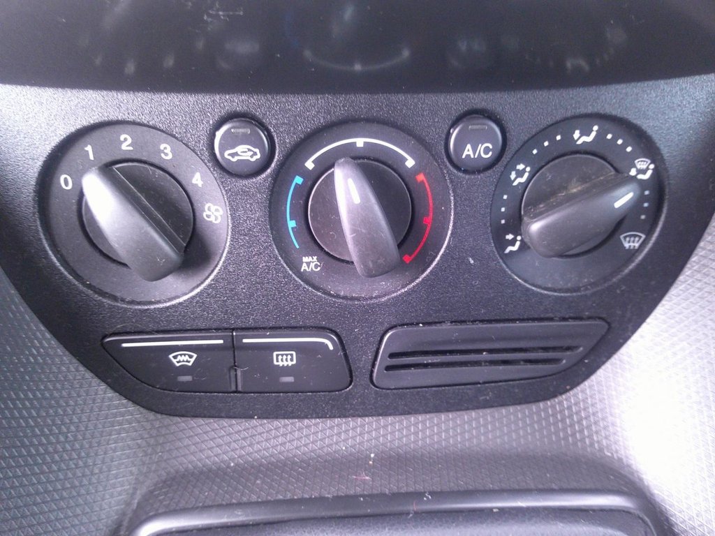 Used Ford Tourneo Connect 2016 for sale - 77734477: Photo 26