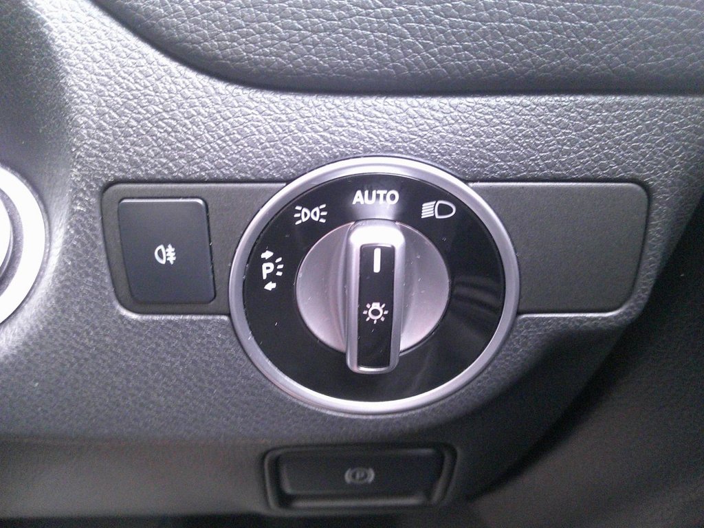 Used Mercedes-Benz GLA 2016 for sale - 76647246: Photo 28