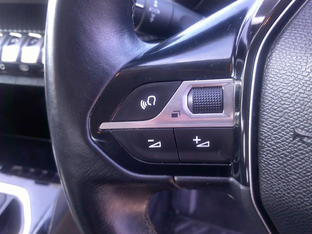 Used Peugeot 3008 2018 for sale - 77734468: Photo 11