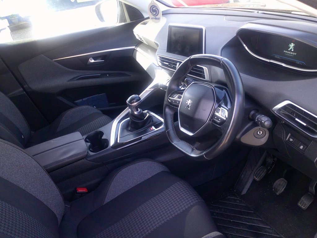 Used Peugeot 3008 2018 for sale - 77734468: Photo 18