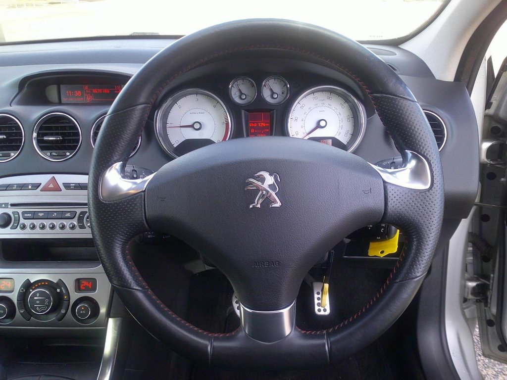 Used Peugeot 308 2013 for sale - 77014485: Photo 20