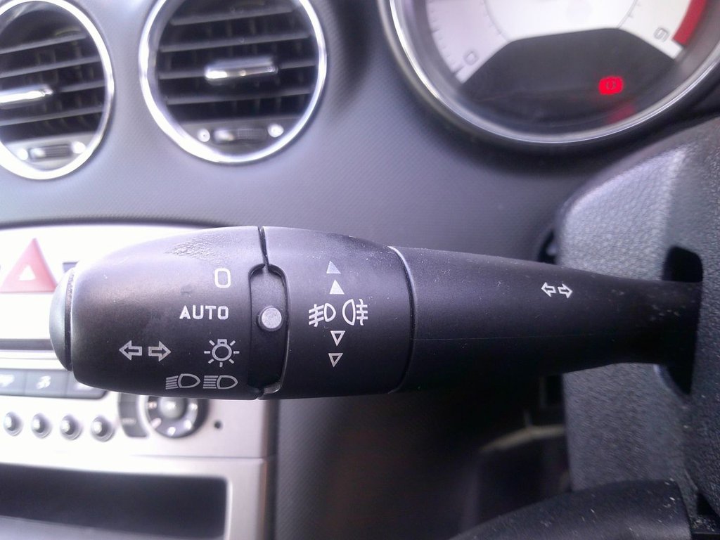 Used Peugeot 308 2013 for sale - 77014485: Photo 21