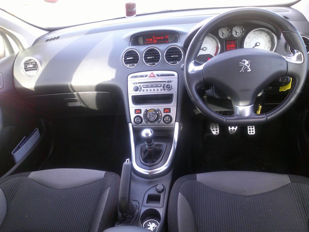 Used Peugeot 308 2013 for sale - 77014485: Photo 3