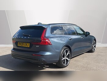 Used Volvo V60 2025 for sale - 78236495: Photo
