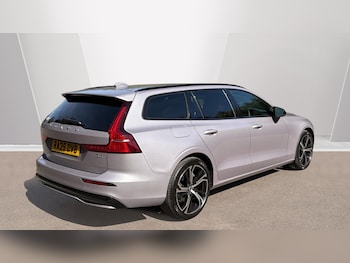 Used Volvo V60 2025 for sale - 79125451: Photo