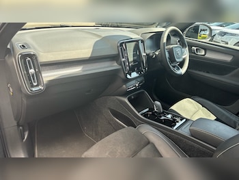 Used Volvo XC40 2022 for sale - 75016559: Photo