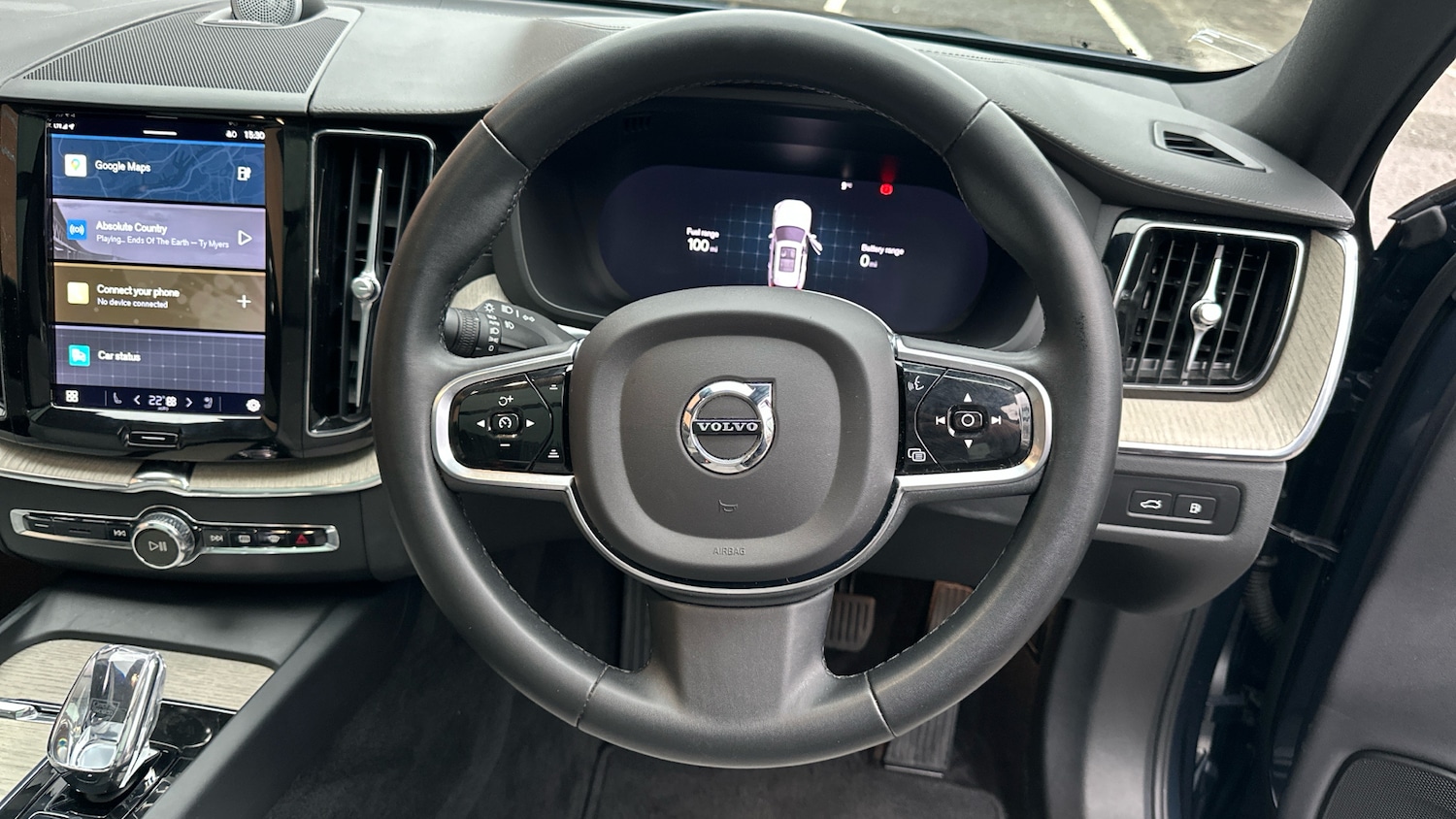 Used Volvo XC60 2023 for sale - 77367489: Photo 10