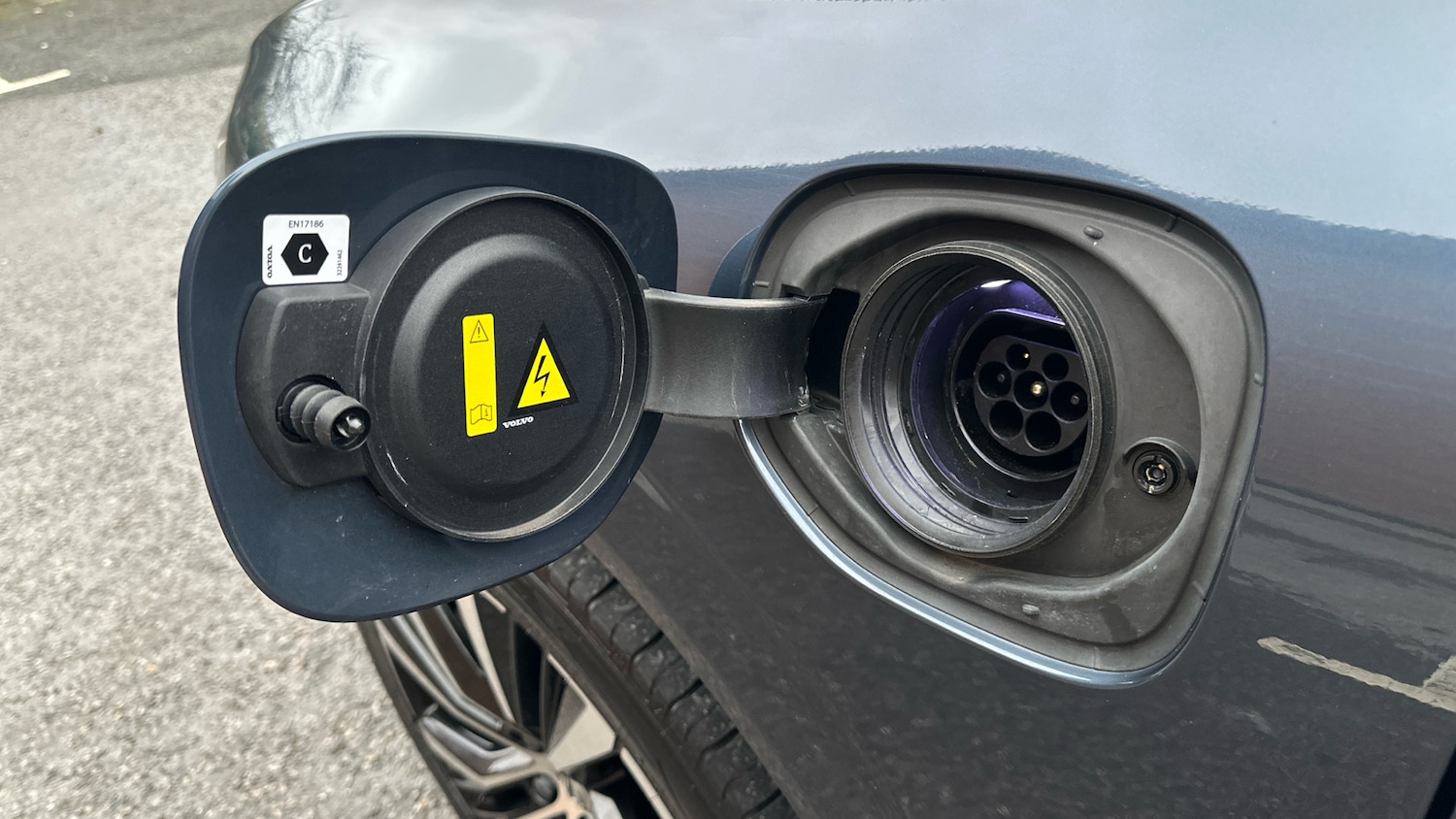 Used Volvo XC60 2023 for sale - 77367489: Photo 15