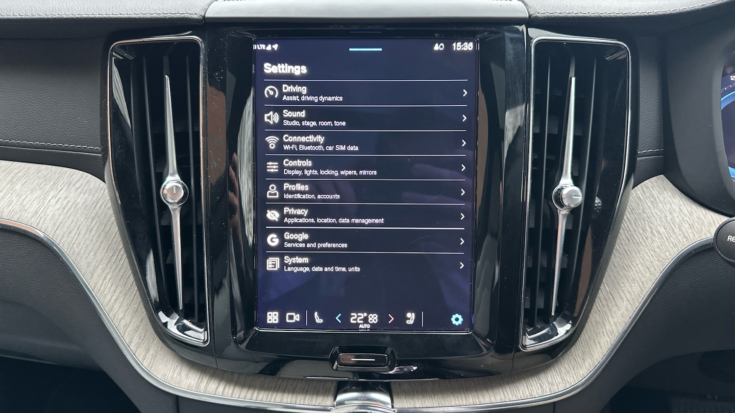 Used Volvo XC60 2023 for sale - 77367489: Photo 16