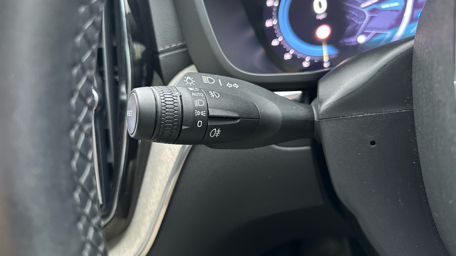 Used Volvo XC60 2023 for sale - 77367489: Photo 19