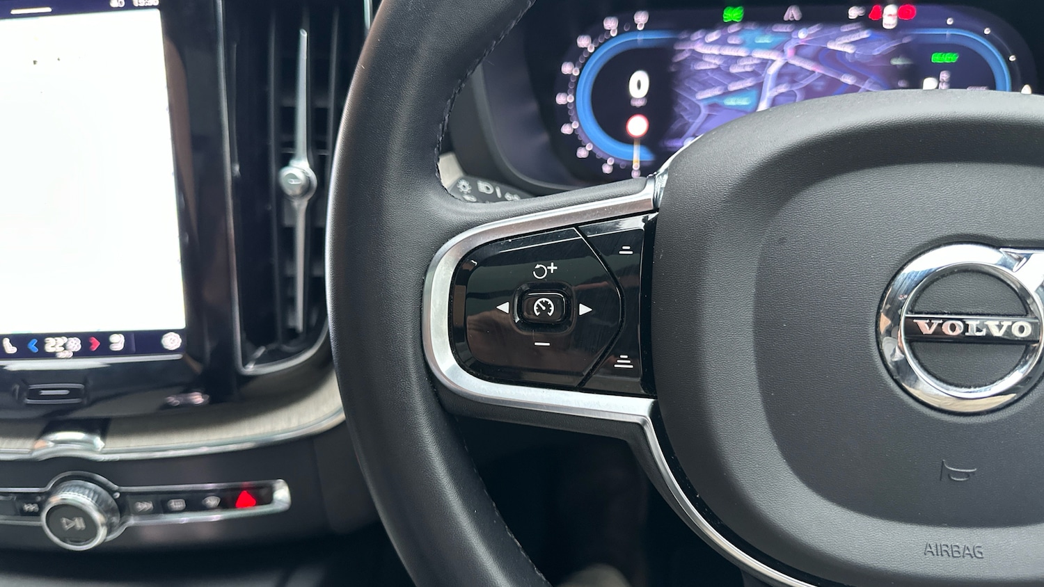 Used Volvo XC60 2023 for sale - 77367489: Photo 20