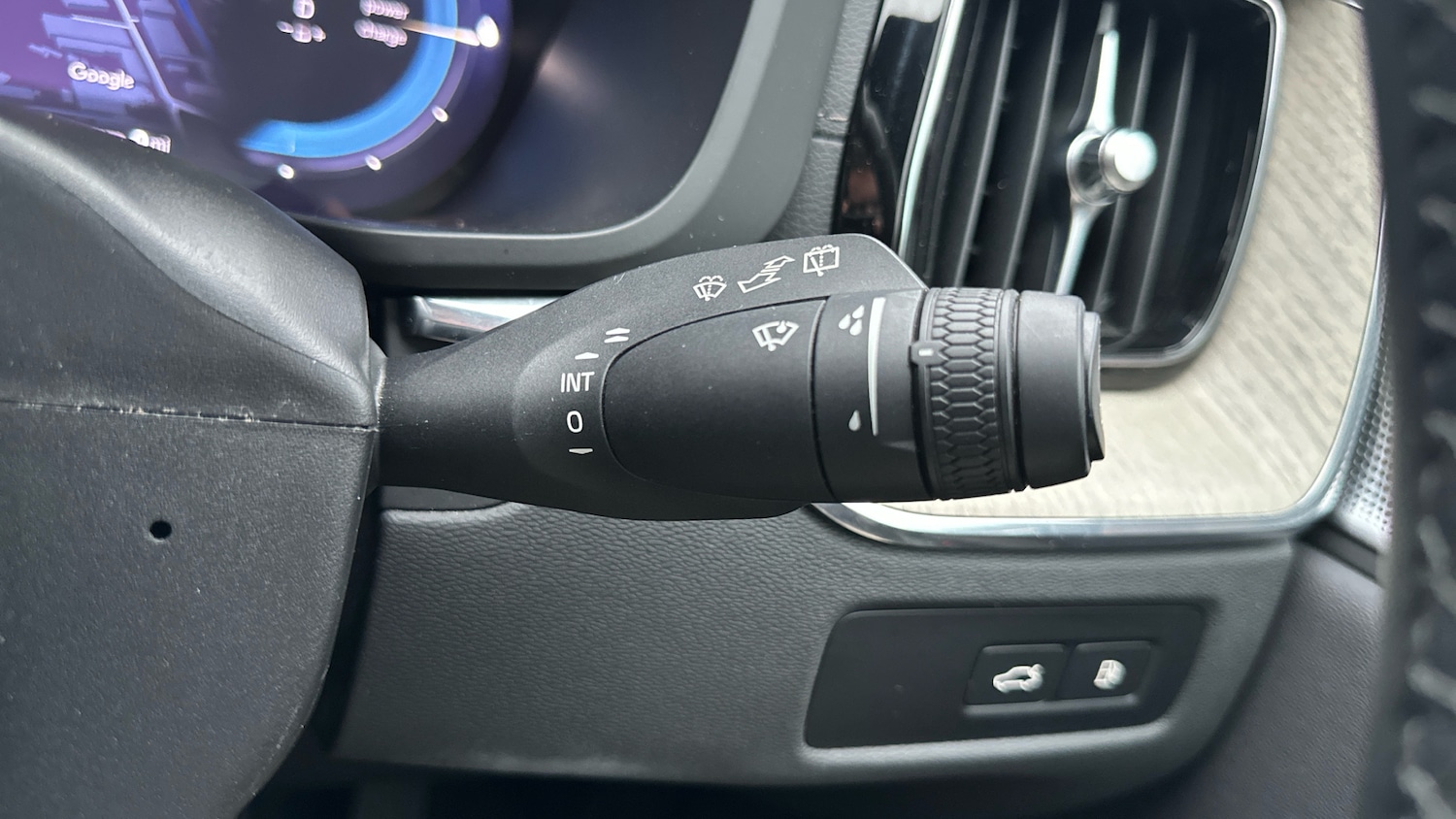 Used Volvo XC60 2023 for sale - 77367489: Photo 22