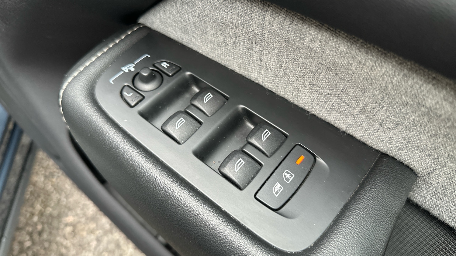 Used Volvo XC60 2023 for sale - 77367489: Photo 23