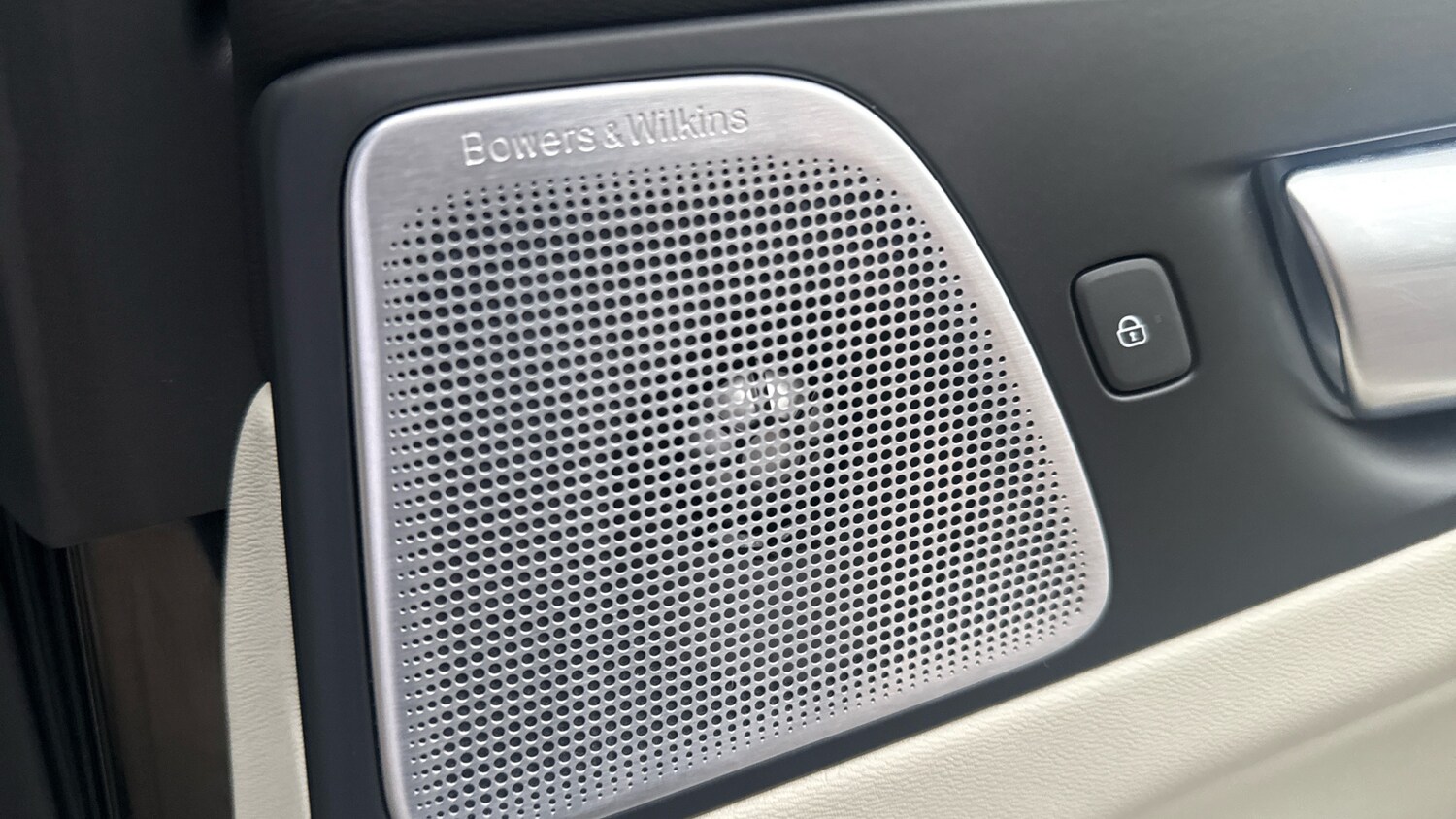 Used Volvo XC60 2023 for sale - 77501163: Photo 20