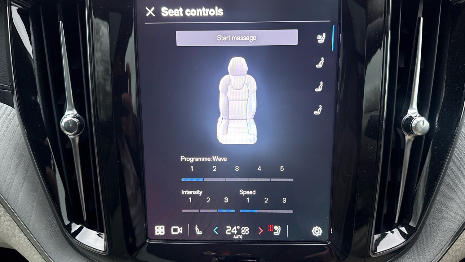 Used Volvo XC60 2023 for sale - 77501163: Photo 37