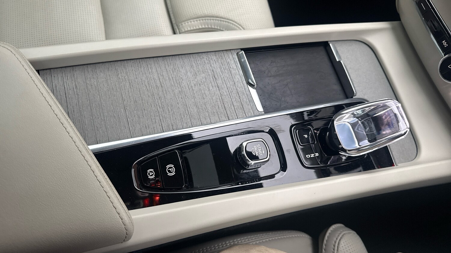 Used Volvo XC60 2023 for sale - 77501163: Photo 41