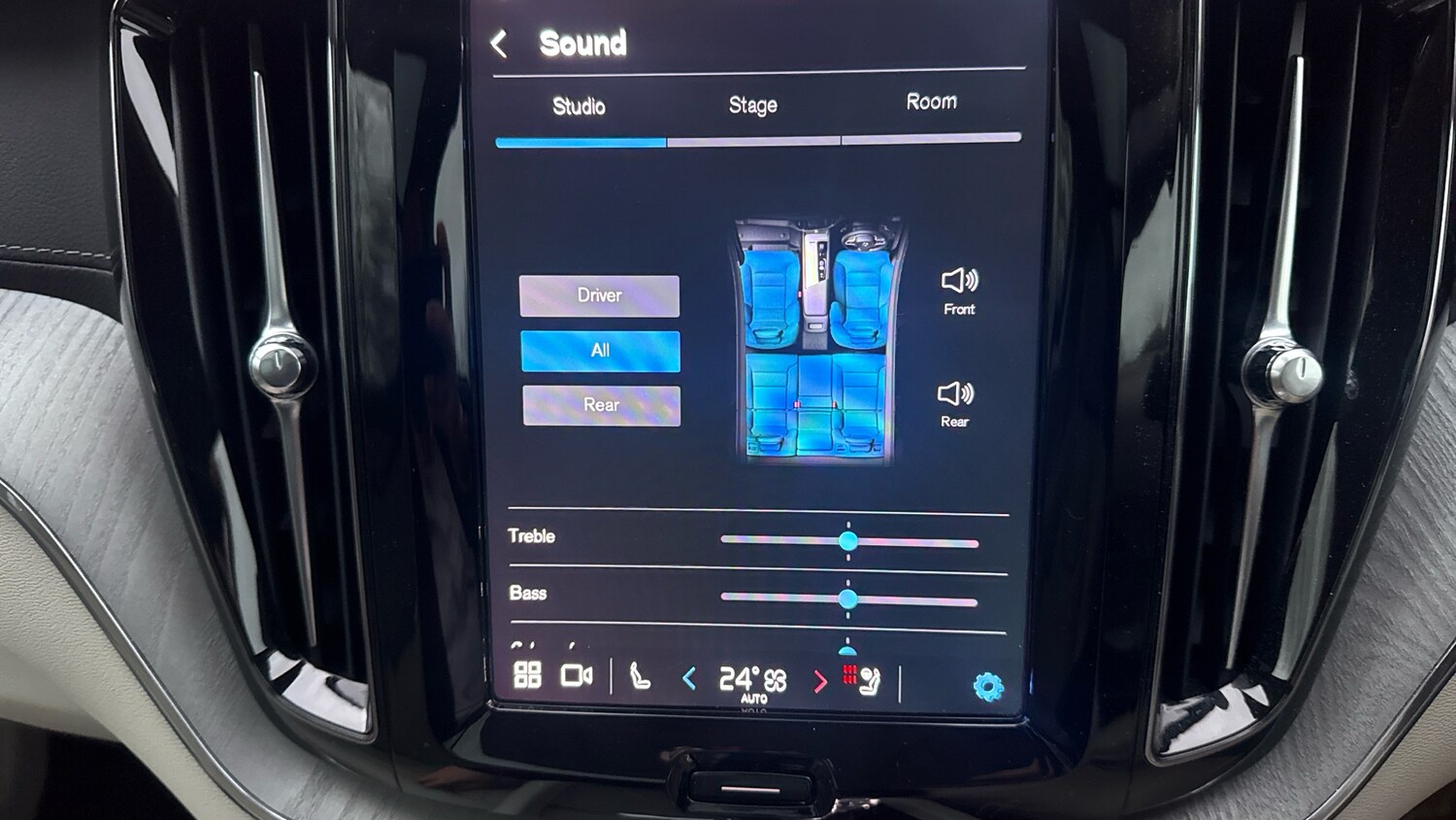 Used Volvo XC60 2023 for sale - 77501163: Photo 48