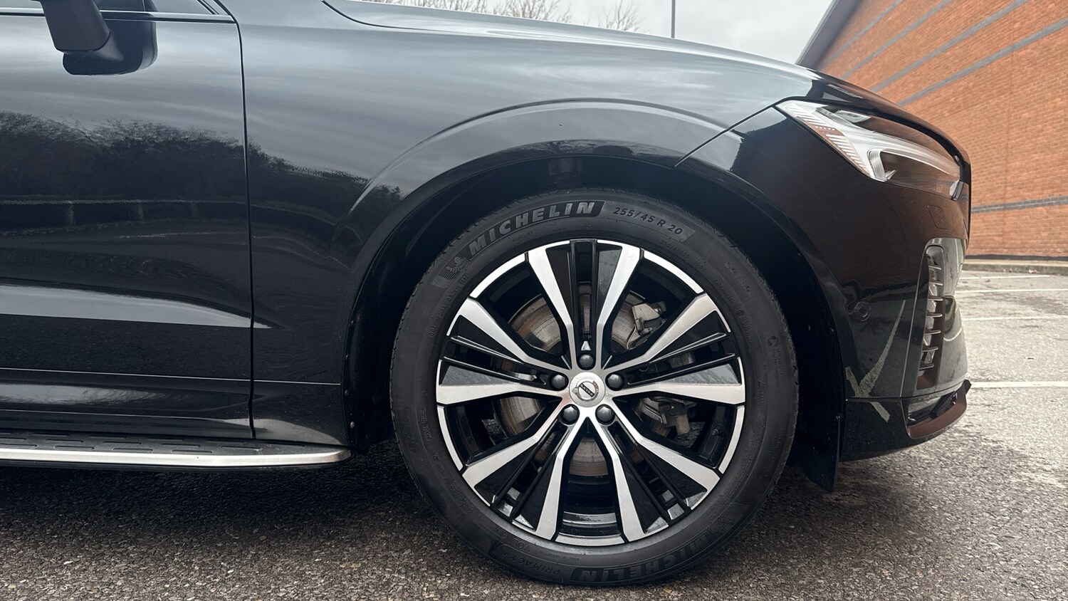 Used Volvo XC60 2023 for sale - 77501163: Photo 9