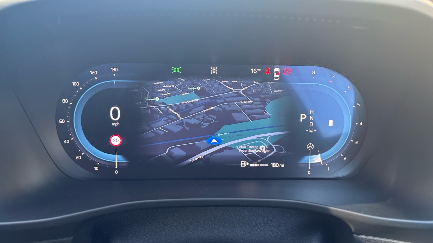 Used Volvo XC40 2025 for sale - 76653267: Photo 11