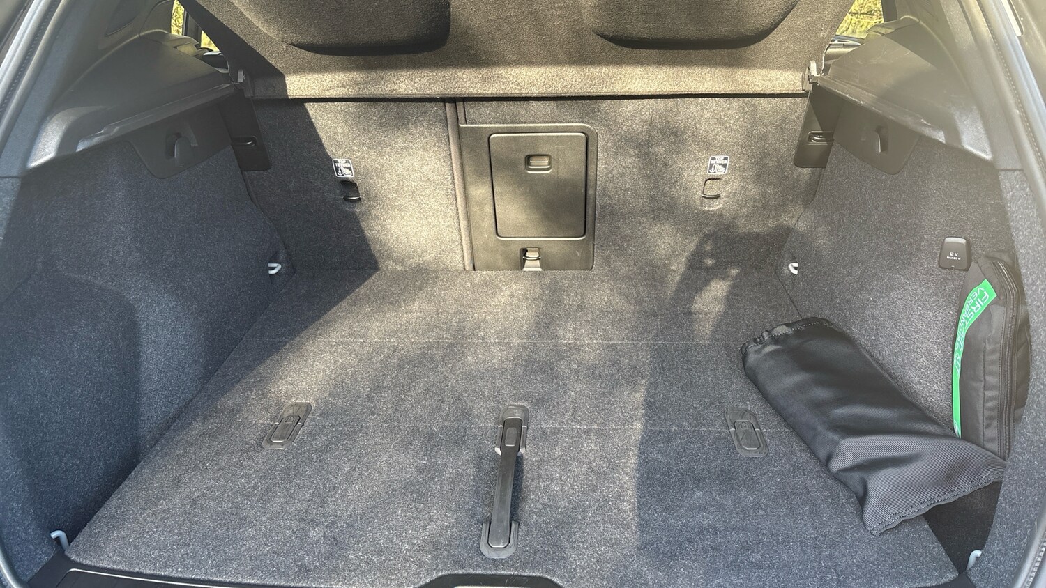 Used Volvo XC40 2025 for sale - 76653267: Photo 17