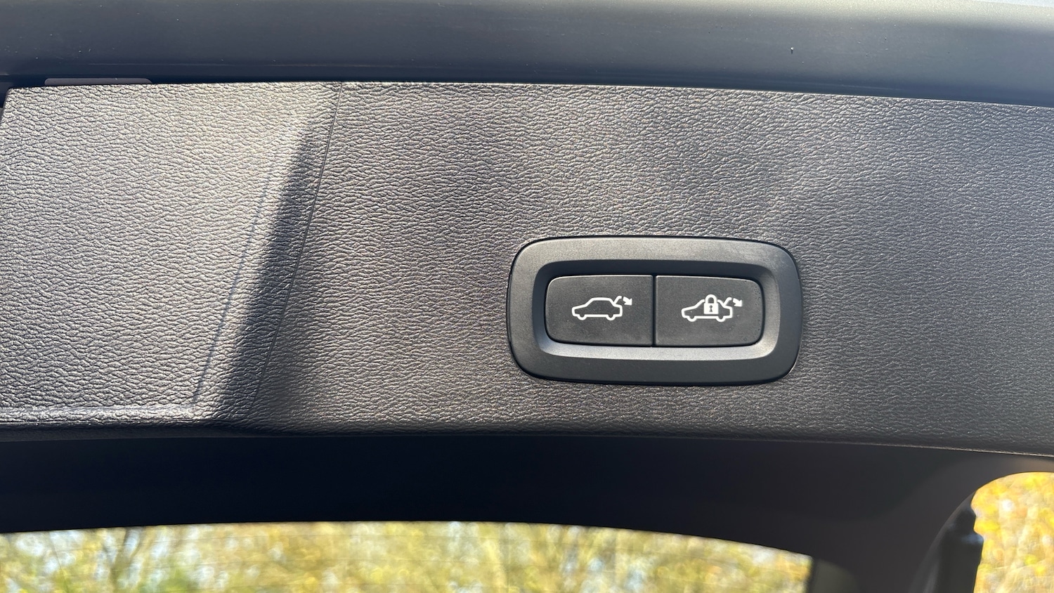 Used Volvo XC40 2025 for sale - 76653267: Photo 36