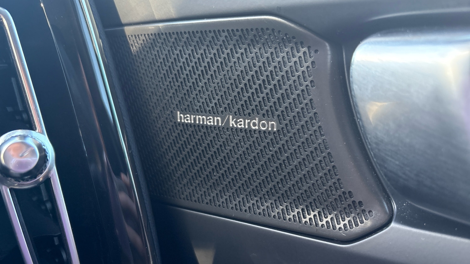 Used Volvo XC40 2025 for sale - 76653267: Photo 41