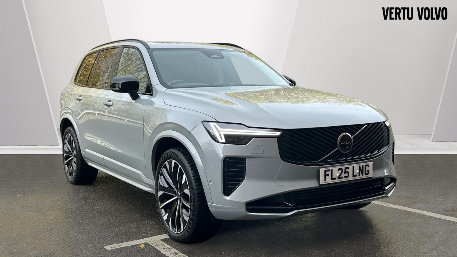 Used Volvo XC90 2025 for sale - 76653338: Photo 1