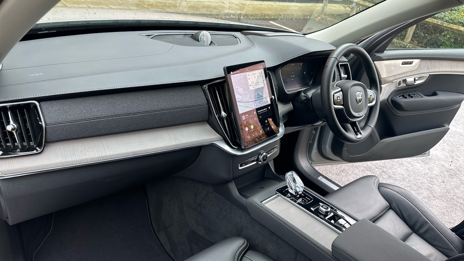 Used Volvo XC90 2025 for sale - 76653338: Photo 4