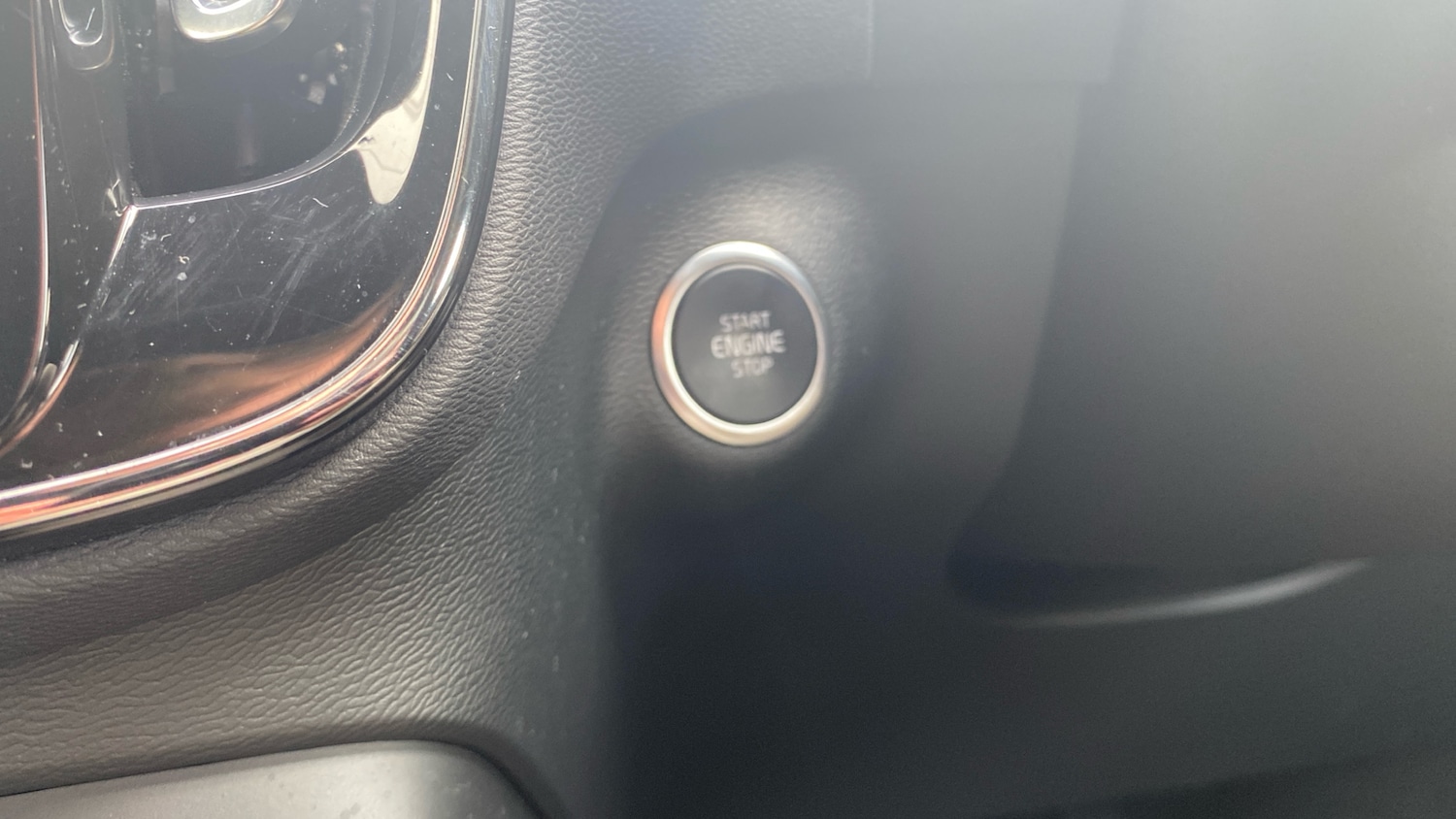 Used Volvo XC40 2022 for sale - 76753399: Photo 23