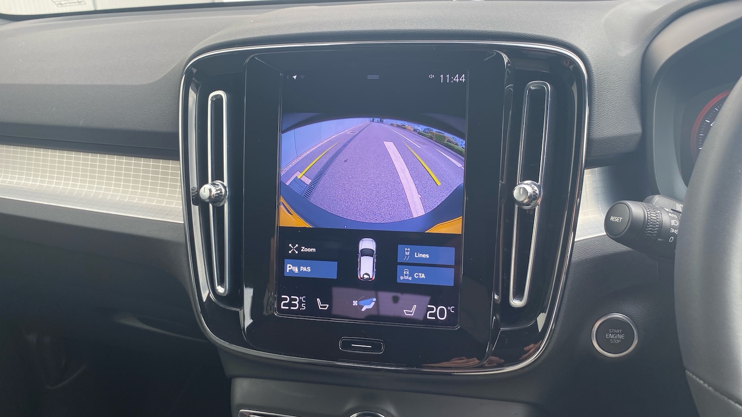 Used Volvo XC40 2022 for sale - 76753399: Photo 32