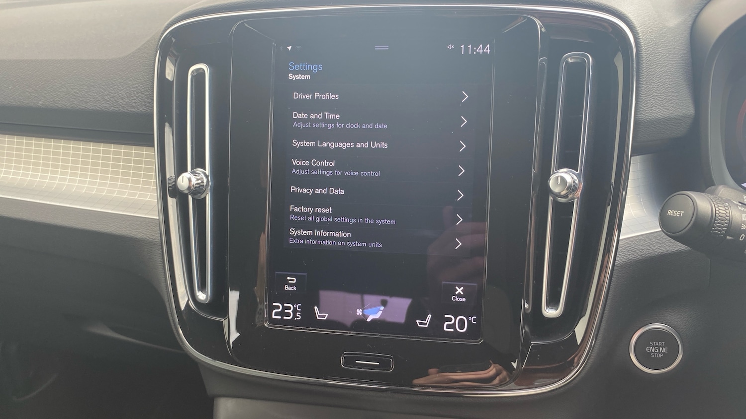 Used Volvo XC40 2022 for sale - 76753399: Photo 44