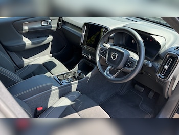Used Volvo XC40 2024 for sale - 79287673: Photo