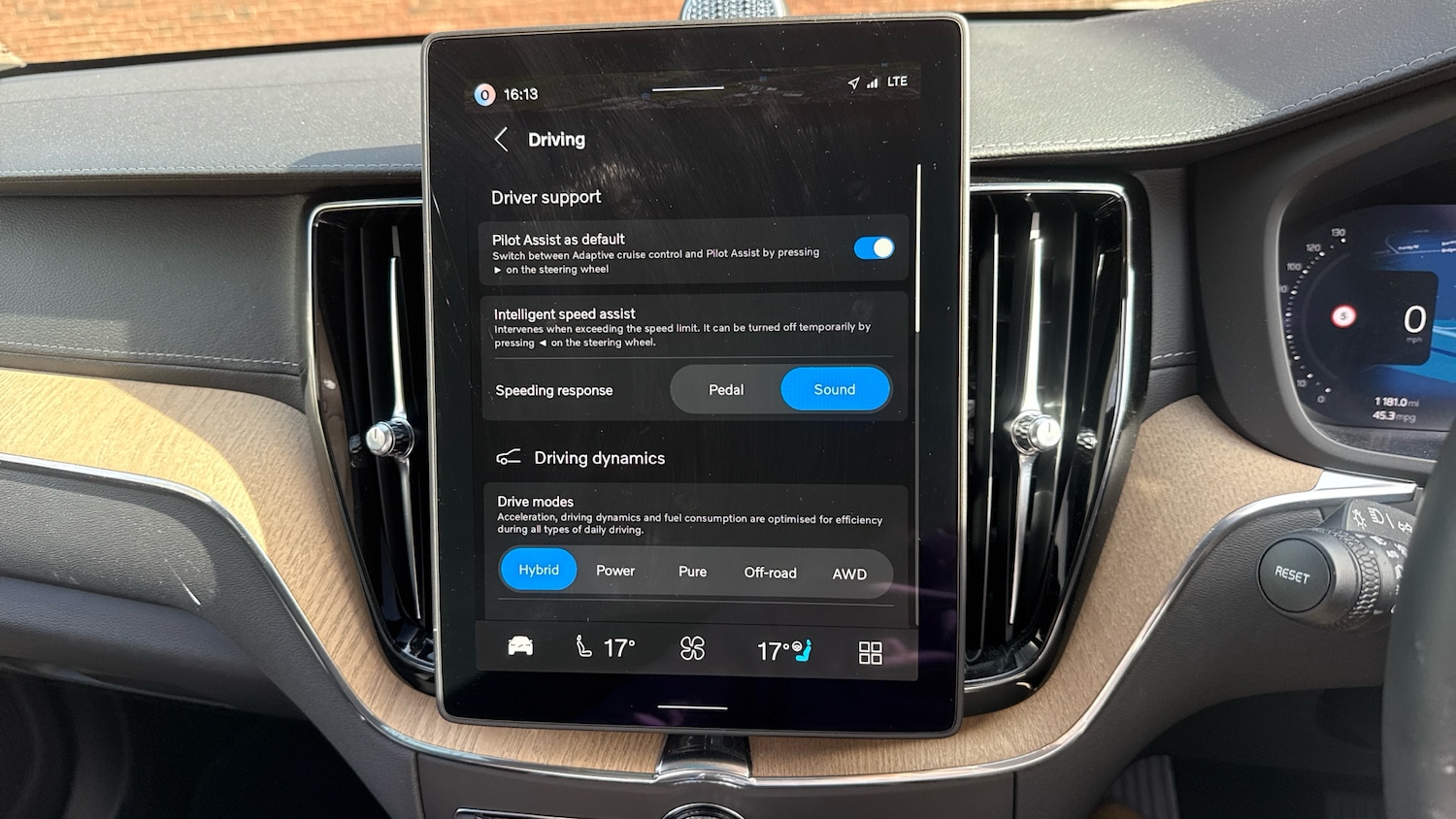 Used Volvo XC60 2026 for sale - 78164694: Photo 44