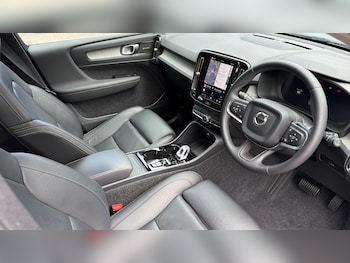 Used Volvo XC40 2025 for sale - 78592400: Photo
