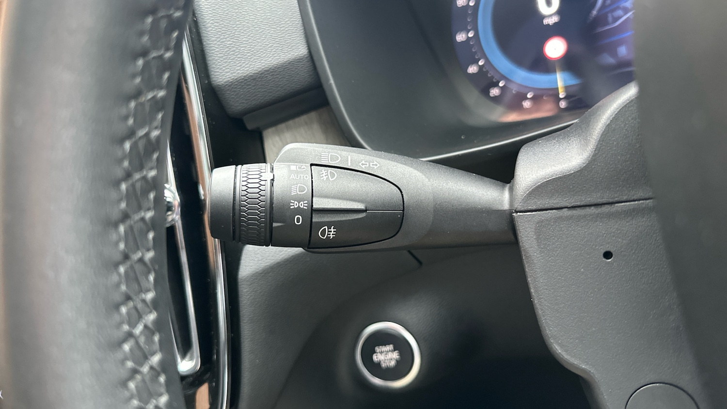 Used Volvo XC40 2025 for sale - 77326757: Photo 19