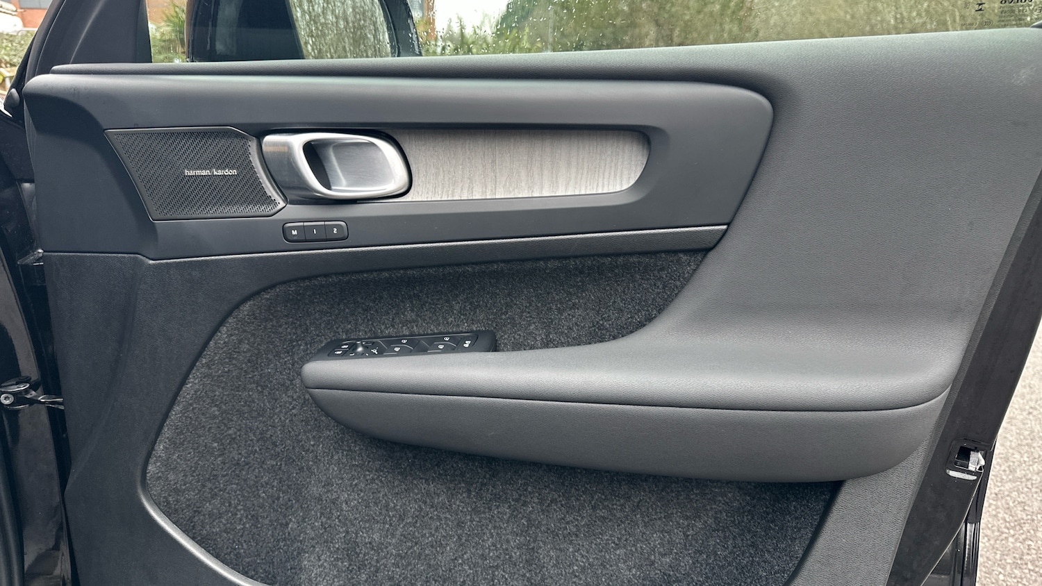 Used Volvo XC40 2025 for sale - 77326757: Photo 28