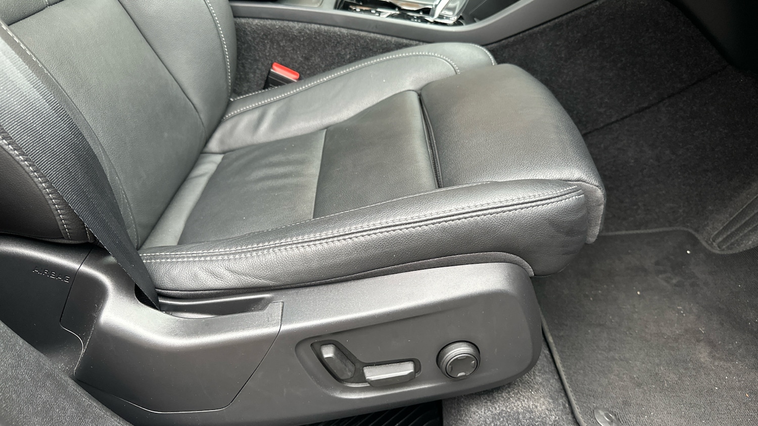 Used Volvo XC40 2025 for sale - 77326757: Photo 29