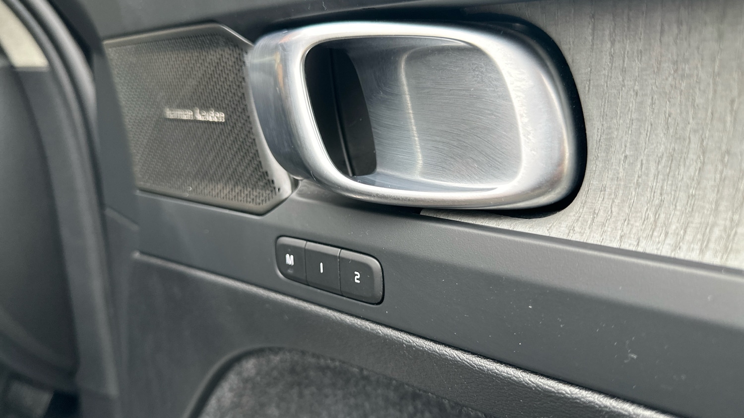 Used Volvo XC40 2025 for sale - 77326757: Photo 40