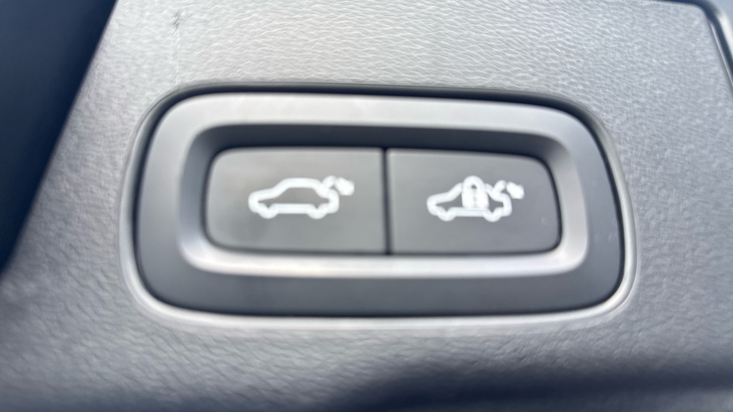 Used Volvo XC60 2022 for sale - 77434558: Photo 16