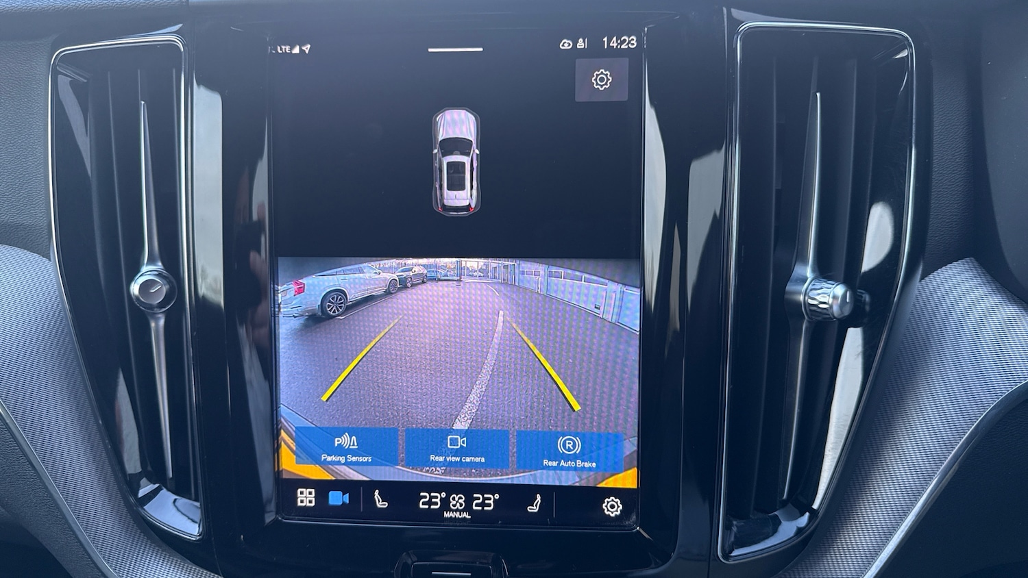 Used Volvo XC60 2022 for sale - 77434558: Photo 54