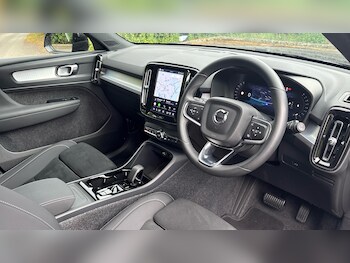 Used Volvo XC40 2025 for sale - 78726973: Photo