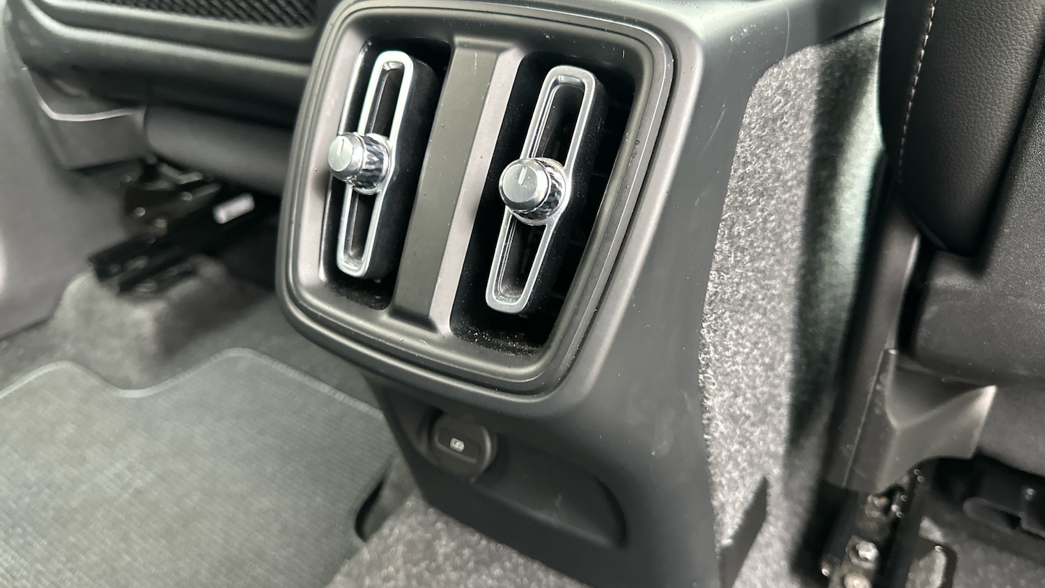 Used Volvo XC40 2021 for sale - 78179499: Photo 41