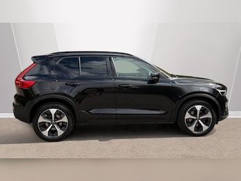 Used Volvo XC40 2025 for sale - 79380458: Photo