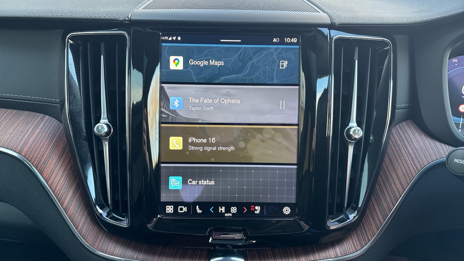 Used Volvo XC60 2023 for sale - 77116413: Photo 12