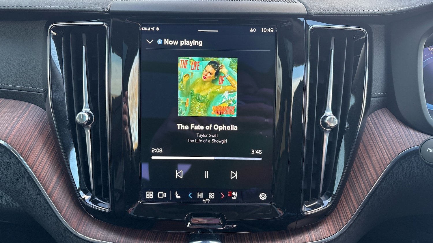 Used Volvo XC60 2023 for sale - 77116413: Photo 17