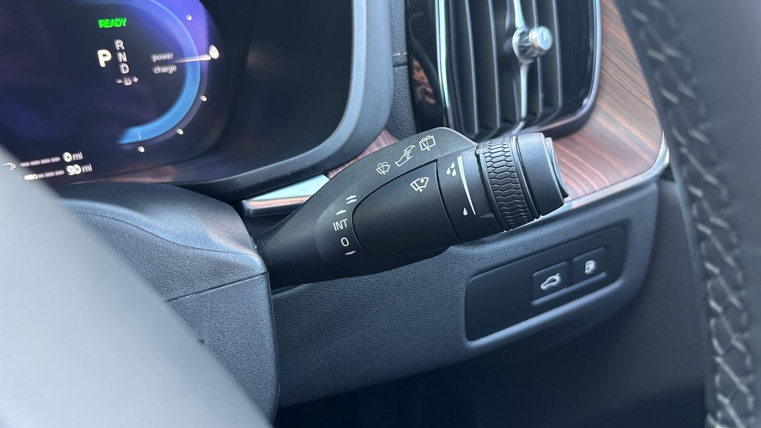 Used Volvo XC60 2023 for sale - 77116413: Photo 22