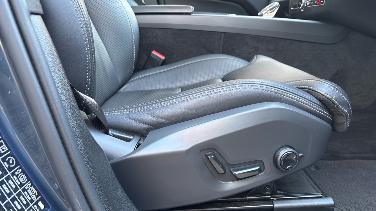 Used Volvo XC60 2023 for sale - 77116413: Photo 29