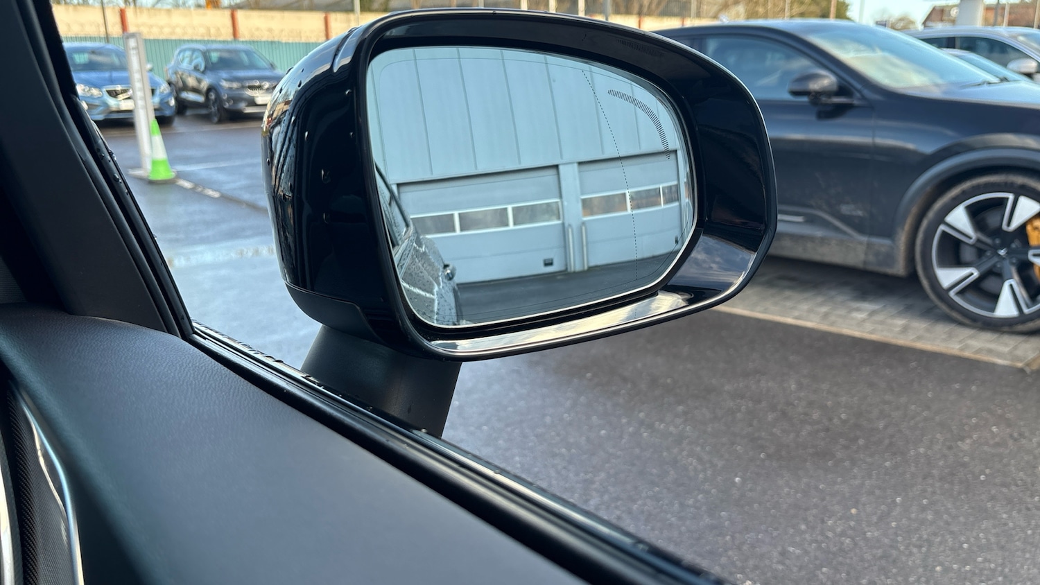 Used Volvo XC60 2023 for sale - 77116413: Photo 31